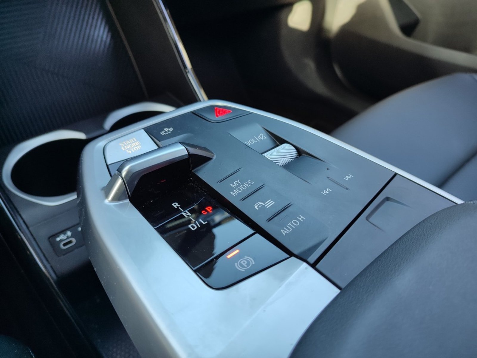 BMW X1 DYNAMIC SDRIVE 18I 1.5 AT 2024 - Imagen 16 de 19