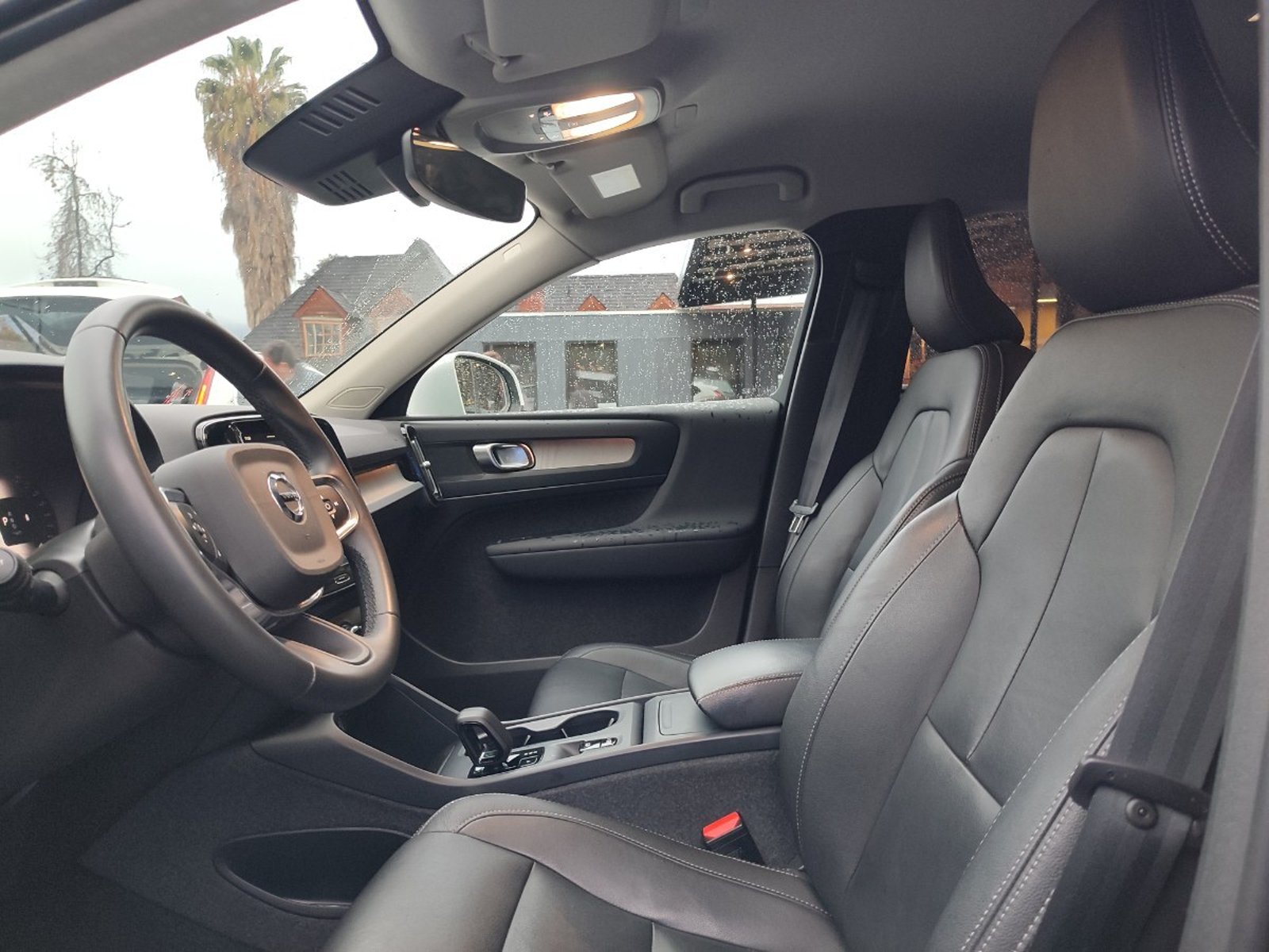 Volvo XC40 B4 PLUS 2.0 MHEV 2024 - Imagen 12 de 17