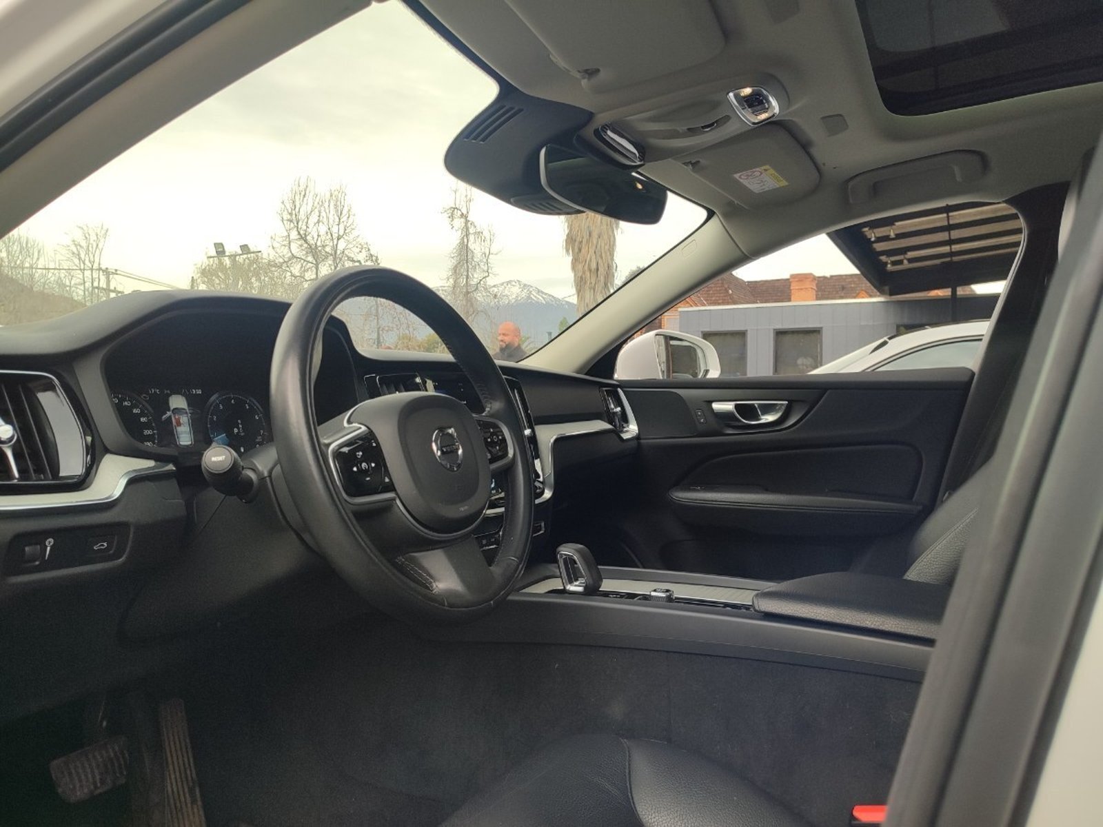 Volvo V60 CROSS COUNTRY II B5 4WD 2.0 2022 - Imagen 10 de 17