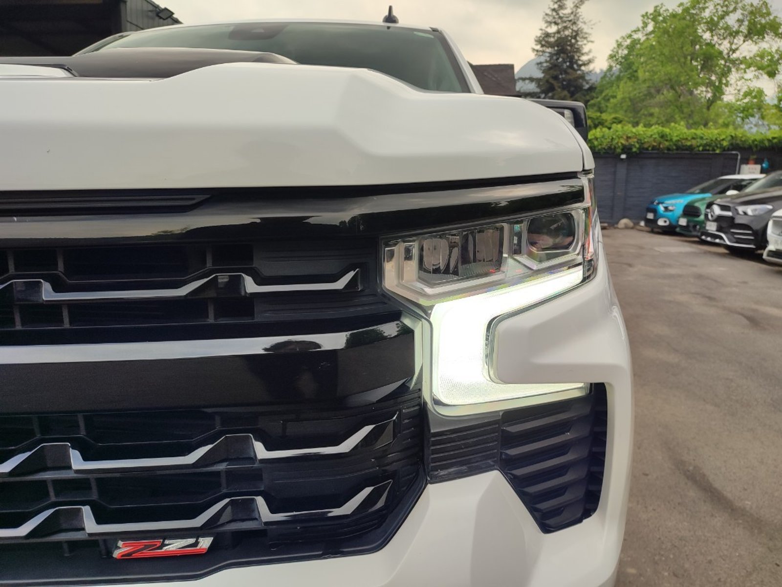 Chevrolet SILVERADO LT TRAILBOSS 5.3 4X4 2024 - Foto 3 de 17