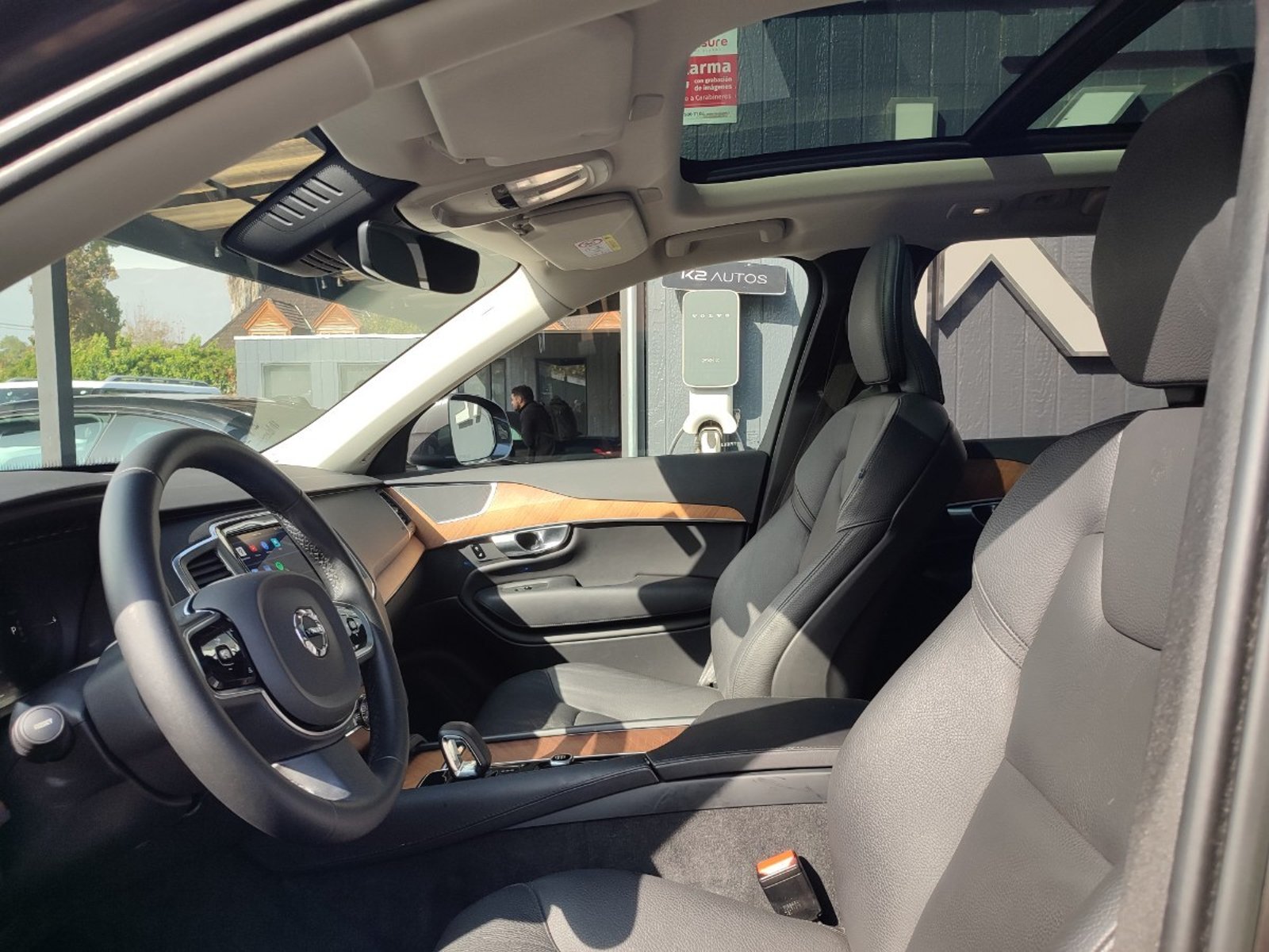 VOLVO XC90 T8 PLUS MHEV 2.0 4X4 2024 - Imagen 12 de 17