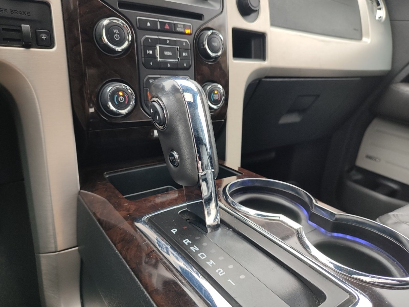 FORD F-150 PLATINUM DCAB 3.5 4X4 2015 - Imagen 14 de 18