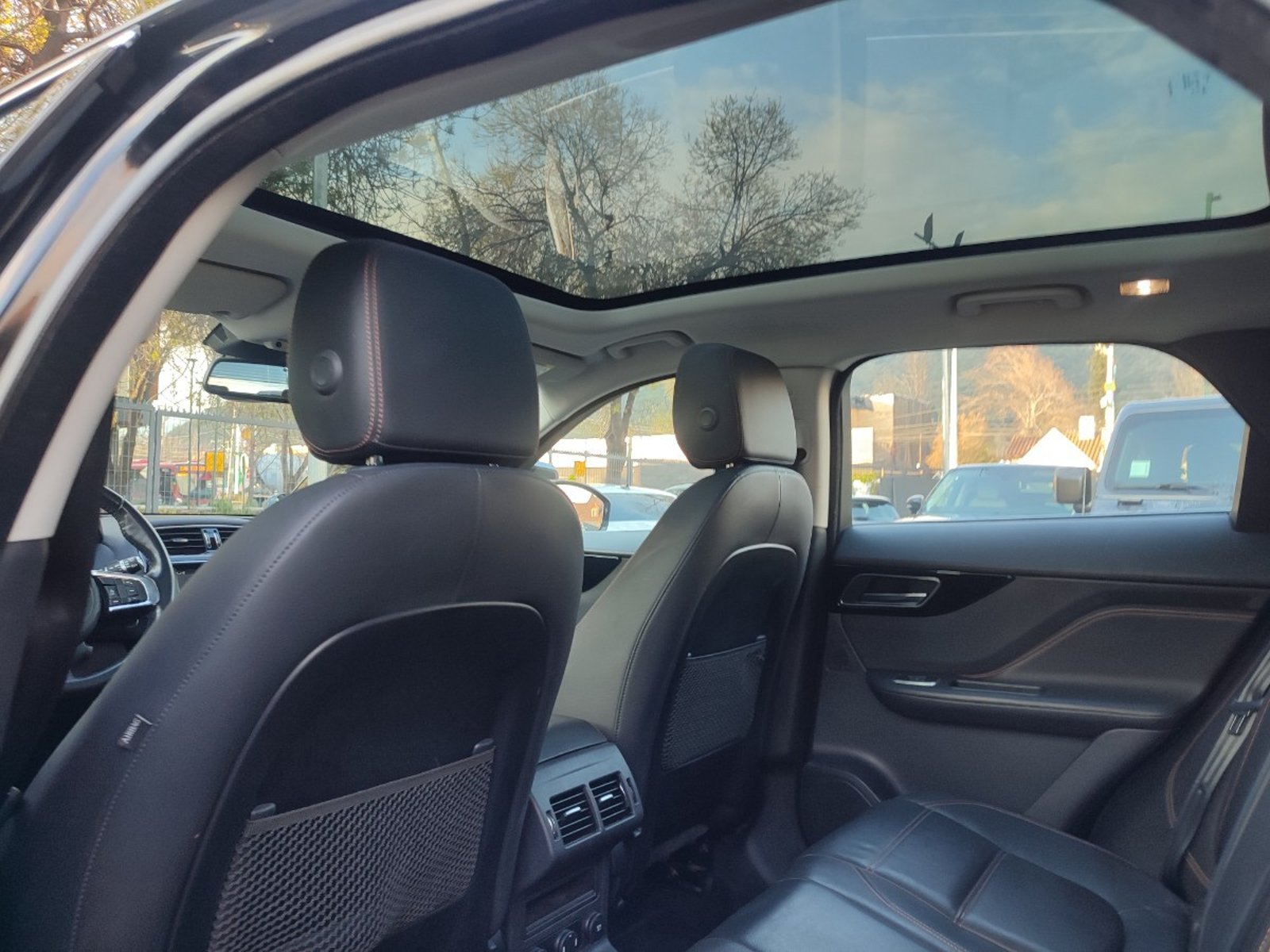 Jaguar F-PACE PRESTIGE 2.0D 4X4 2019 - Imagen 10 de 17