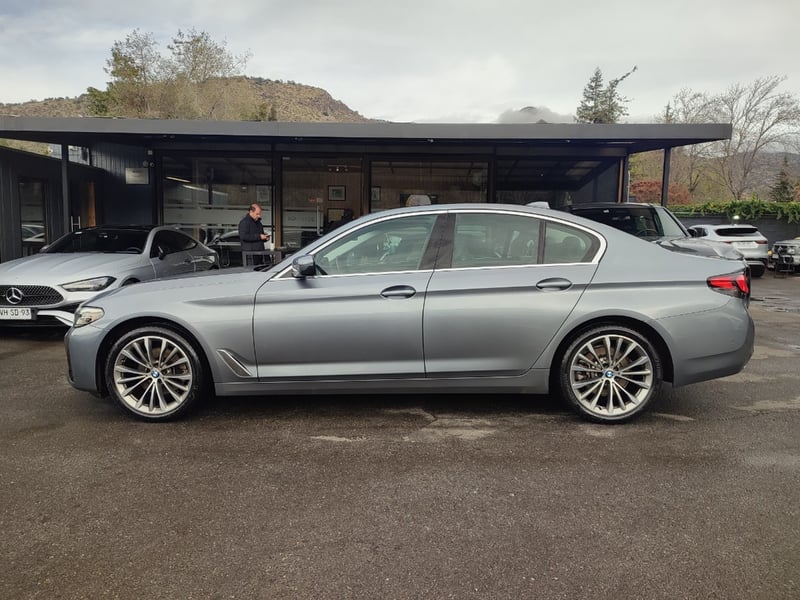BMW 520D HERITAGE 2.0 AT 2022 - Imagen 4 de 15