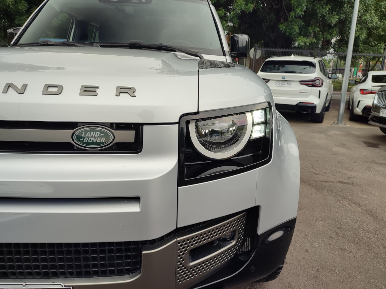 Land Rover DEFENDER 130 D300 S 3.0 4X4 2025 - Foto 3 de 18