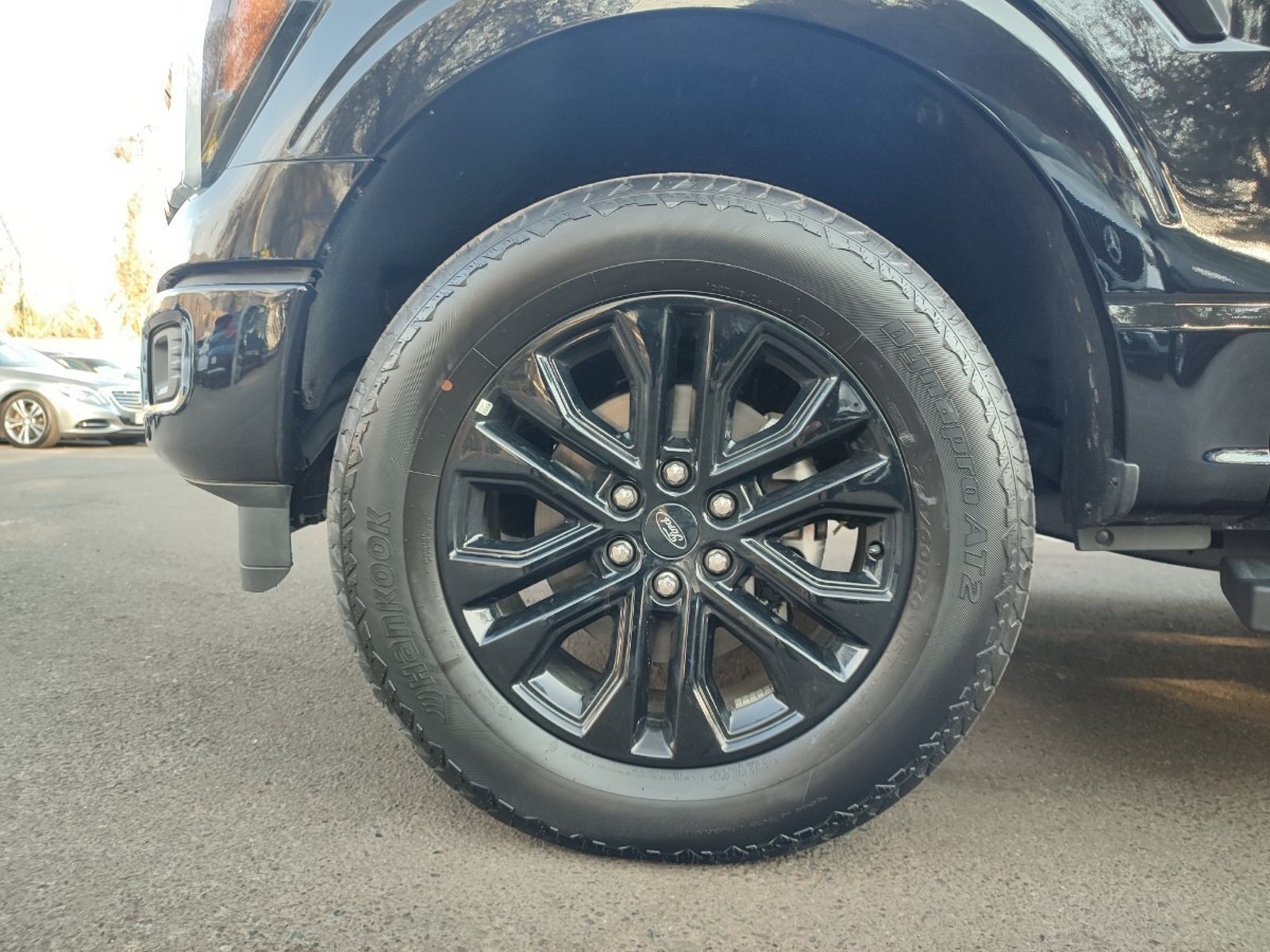 Ford F-150 LARIAT BLACK 5.0 V8 4X4 2026 - Foto 3 de 14
