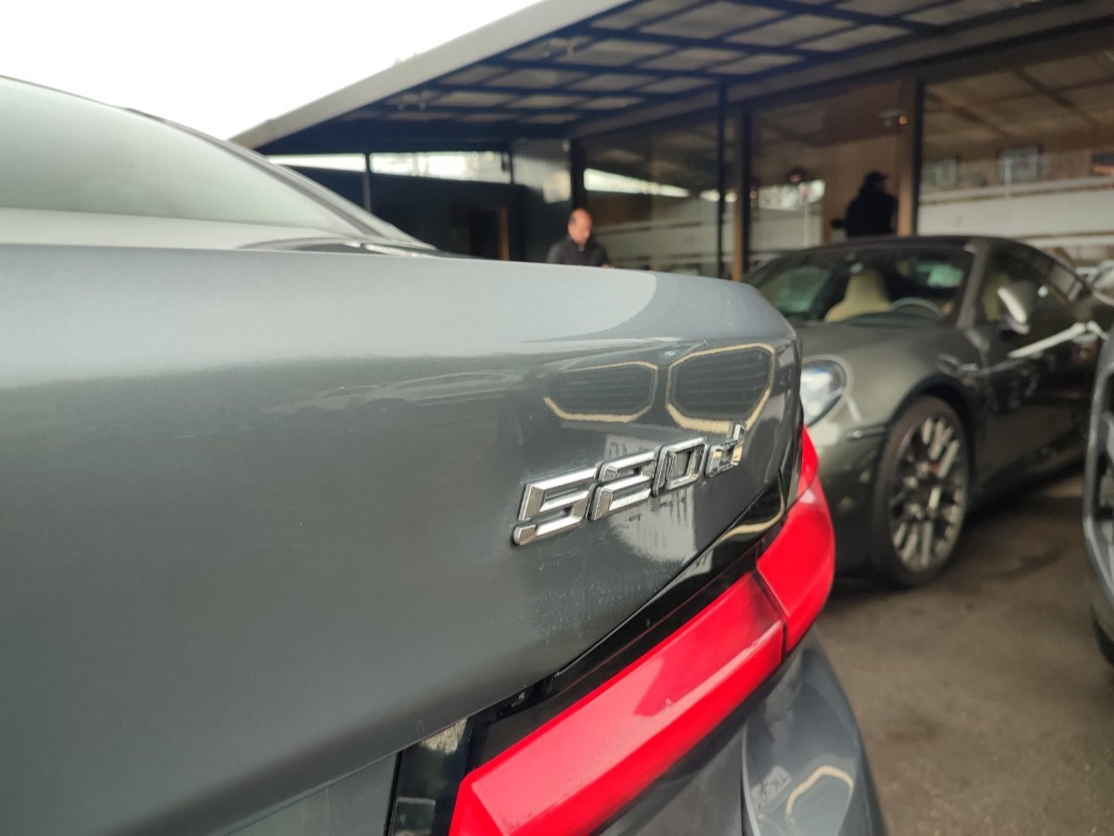 BMW 520D HERITAGE 2.0 AT 2022 - Foto 5 de 15