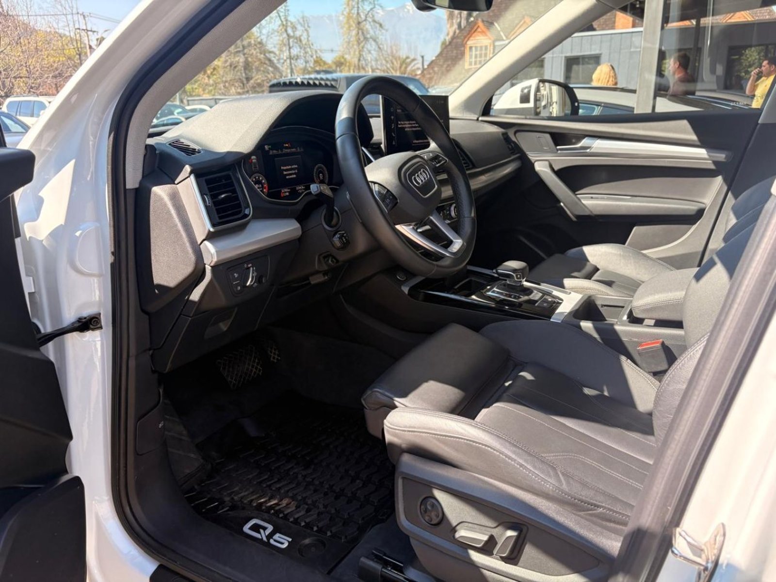 Audi Q5 45 TFSI 2.0 QUATTRO 2022 - Imagen 16 de 17