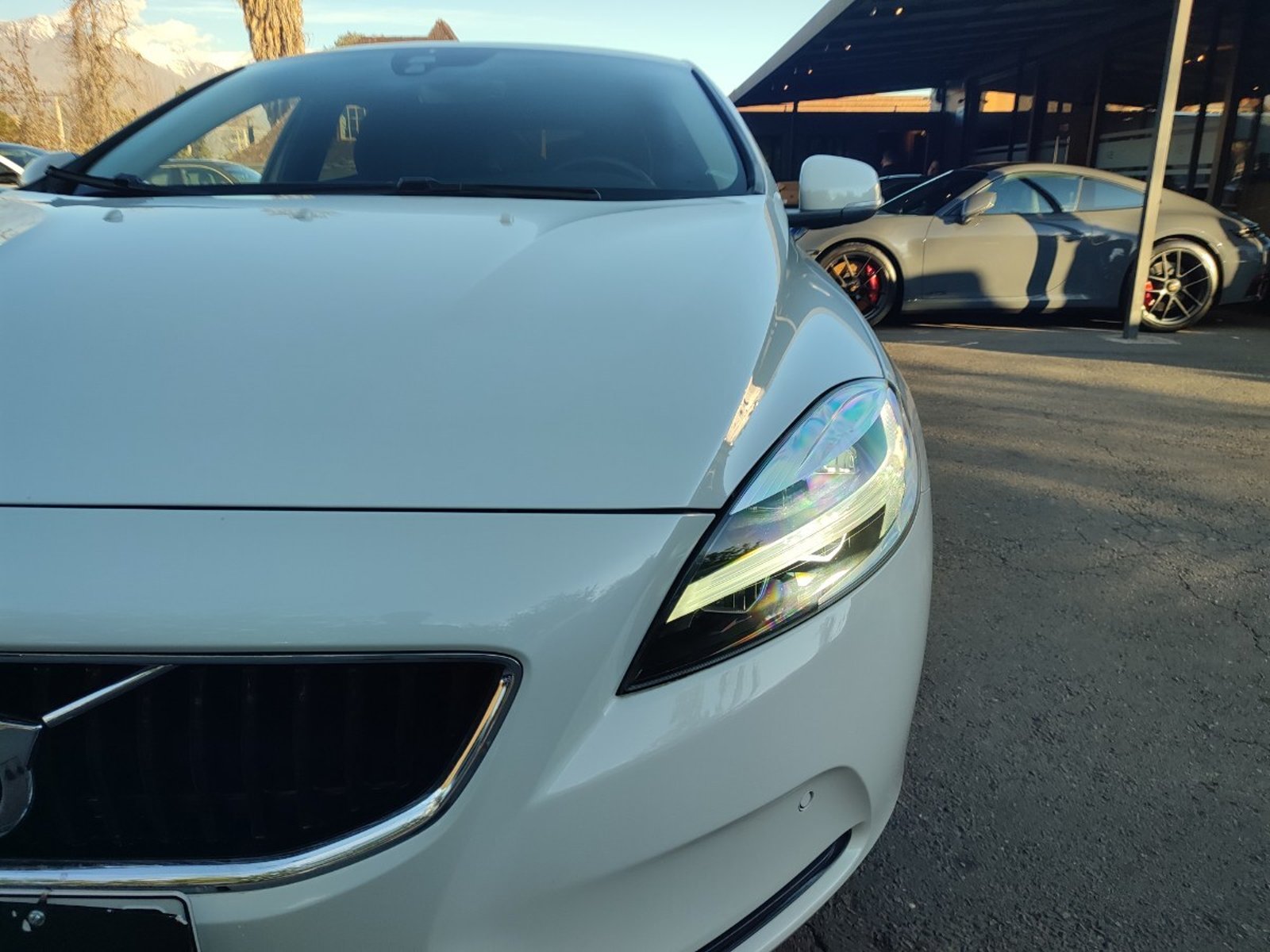 Volvo V40 T4 MOMENTUM PLUS 2.0 FWD 2020 - Imagen 3 de 17