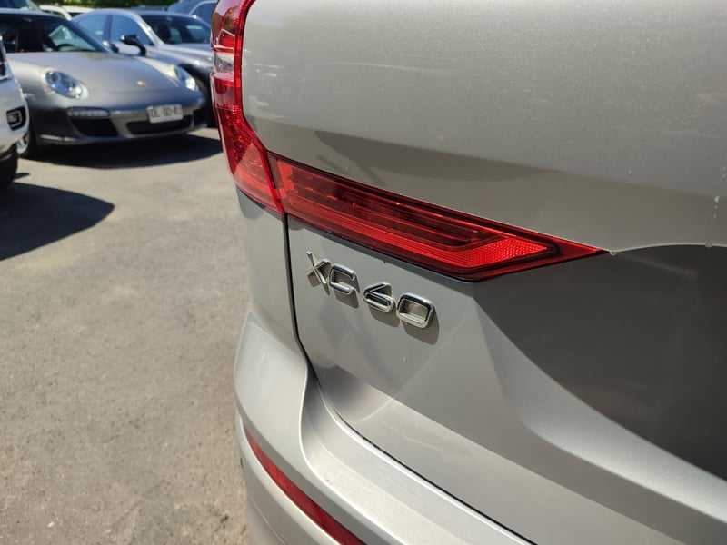 Volvo XC60 II B5 MOMENTUM 2.0 4WD 2022 - Imagen 9 de 19