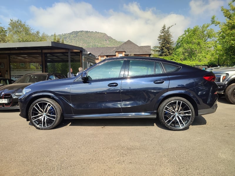 BMW X6 M50I XDRIVE 4.4 V8 2023 - Imagen 5 de 19