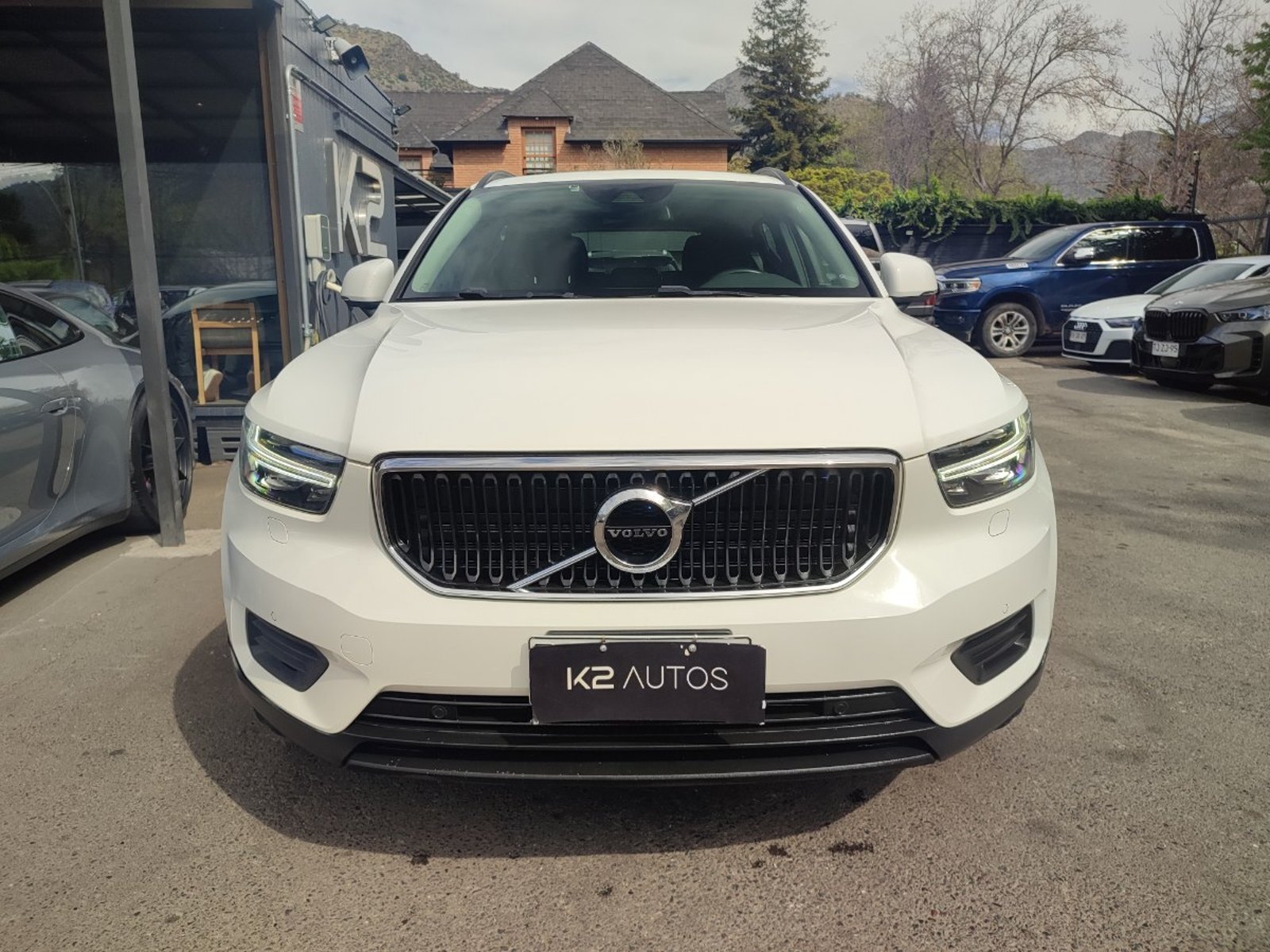 Volvo XC40 T4 KINECT 2.0 AT 2020 - Foto 2 de 17