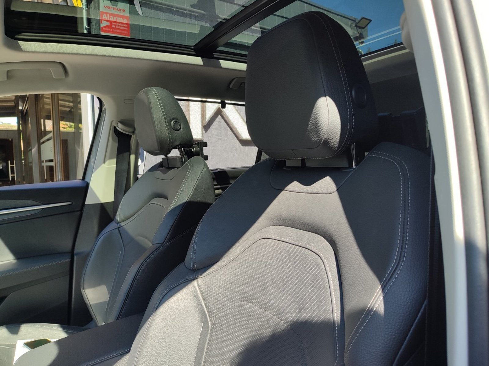 Skoda KODIAQ DESIGN 2.0 TSI 4X4 2025 - Imagen 12 de 17