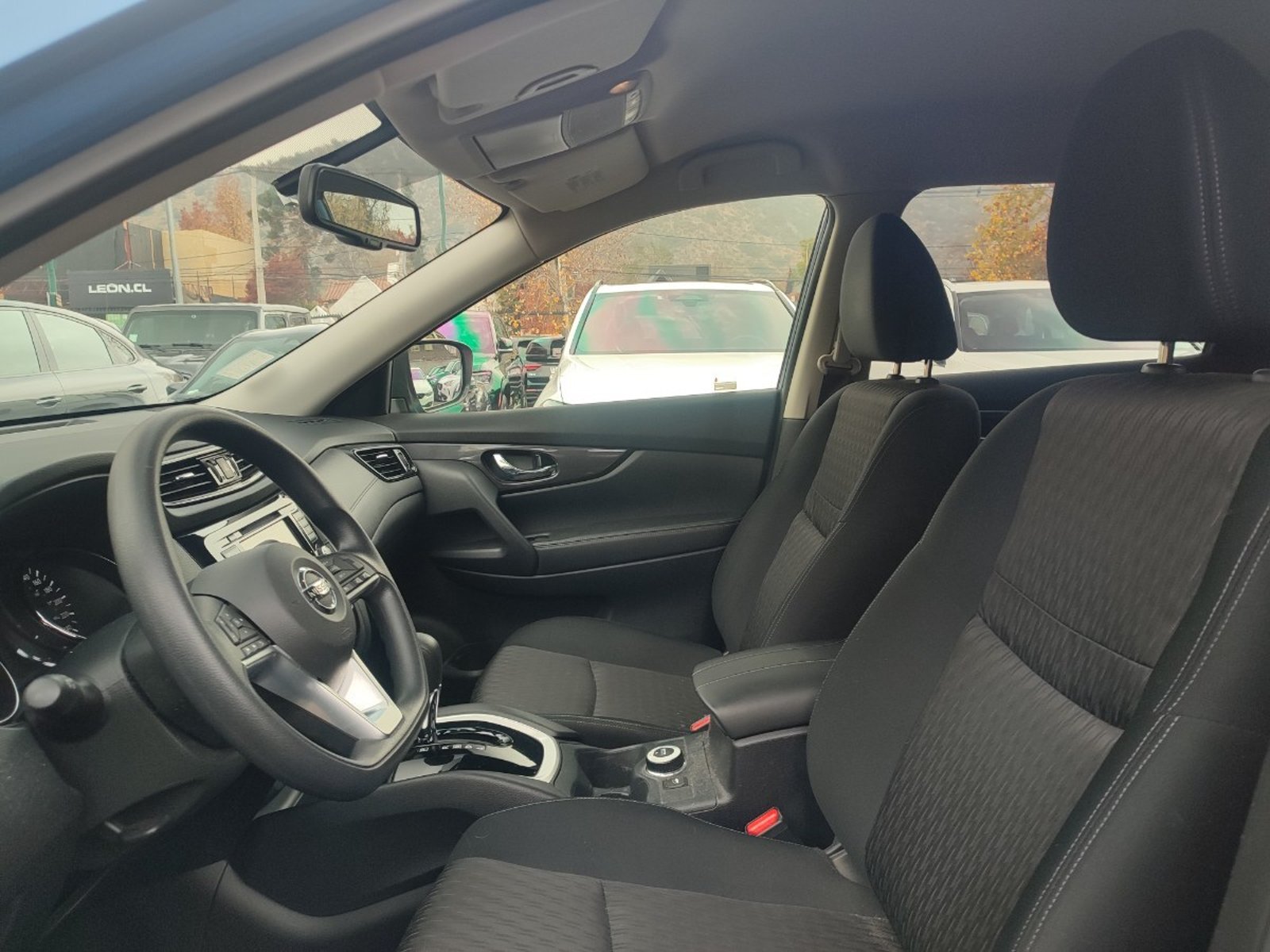NISSAN X-TRAIL SENSE 2.5 CVT 4X4 2023 - Imagen 11 de 17