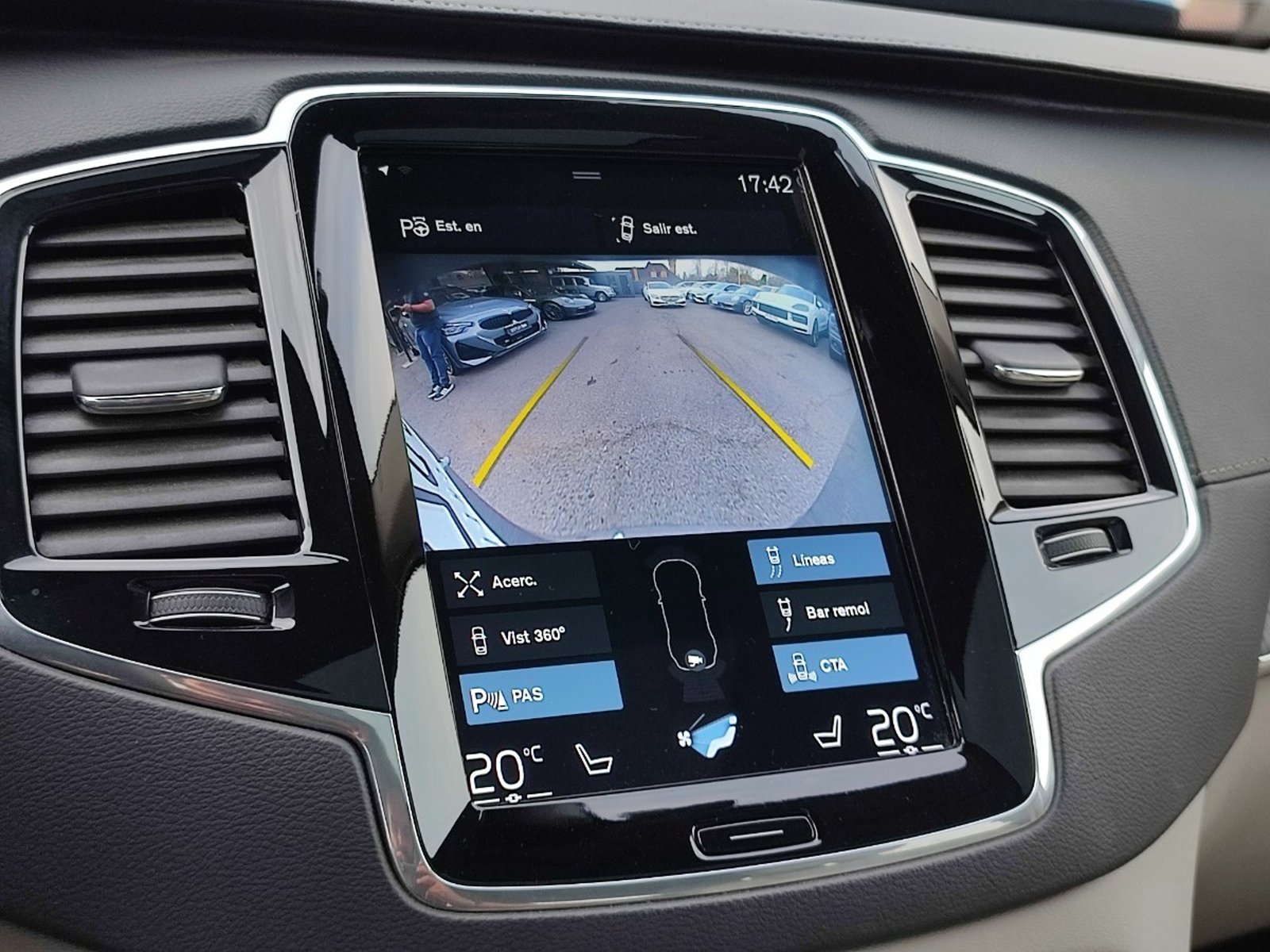 Volvo XC90 T8 INSCRIPTION 2.0 4WD 2020 - Imagen 16 de 17