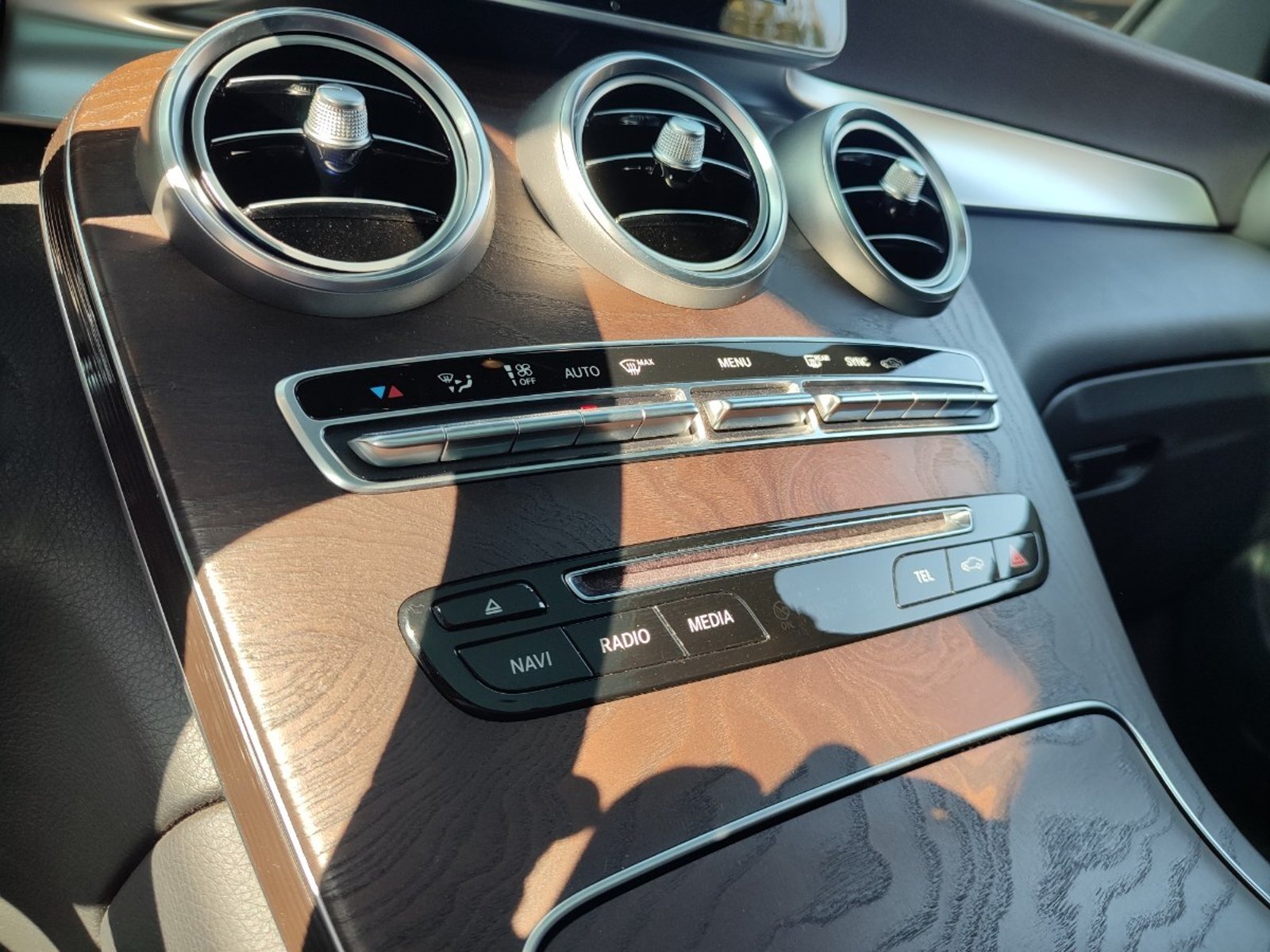 MERCEDES-BENZ GLC 250 2.0 4MATIC AT 2016 - Imagen 15 de 18