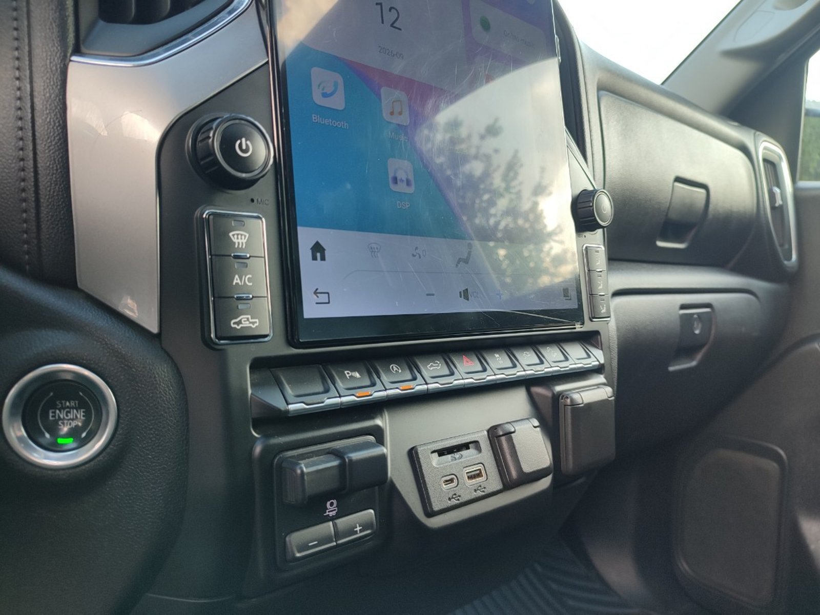 Chevrolet SILVERADO LT TRAILBOSS 5.3 4X4 2020 - Imagen 15 de 18