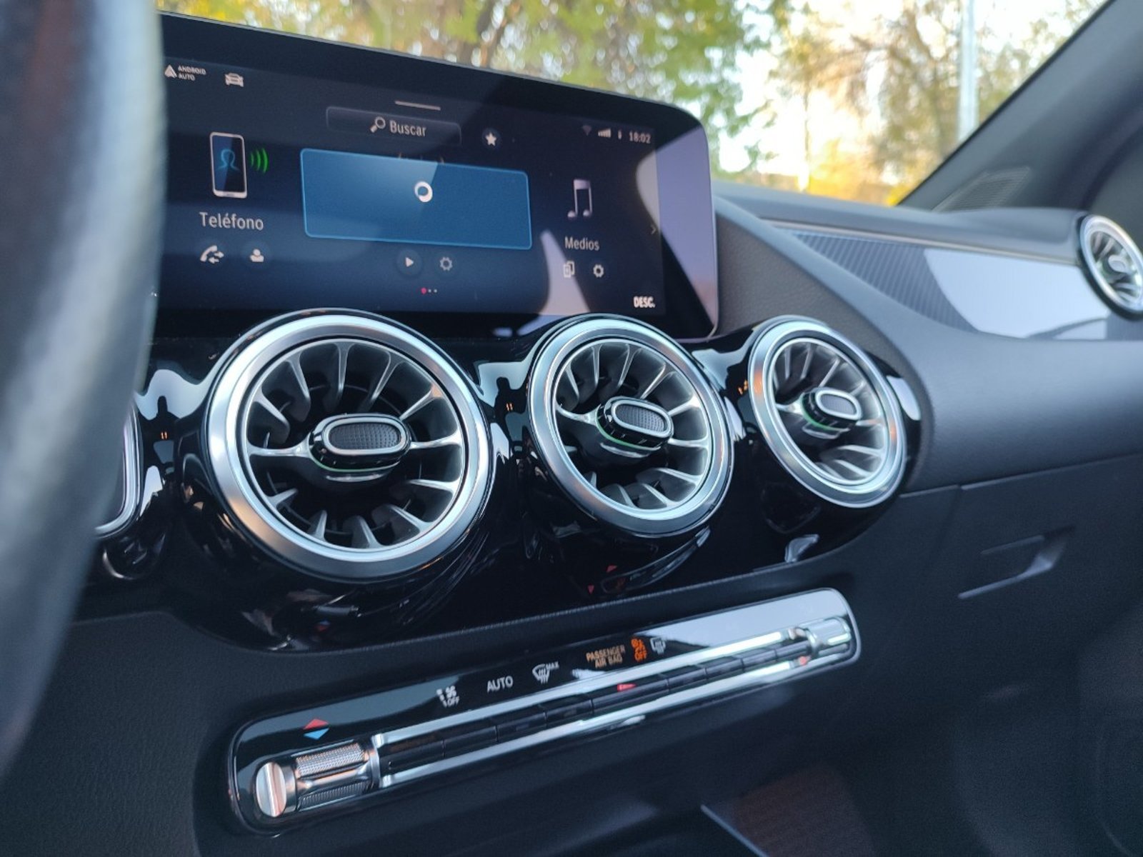 Mercedes-Benz GLA 220 D 4MATIC 2.0 DCT AMG LINE 2025 - Imagen 14 de 17