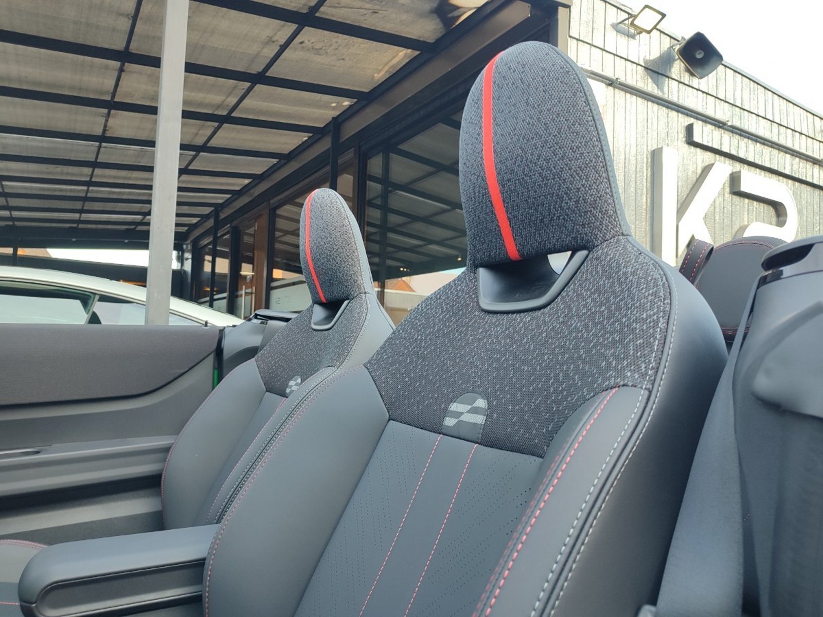 MINI COOPER JCW CABRIOLET 2.0 AT 2026 - Imagen 13 de 18