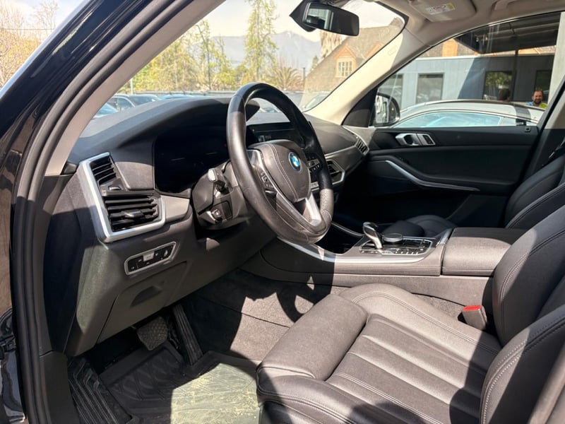 BMW X5 XDRIVE45E URBAN 3.0 AUT 2022 - Imagen 10 de 17