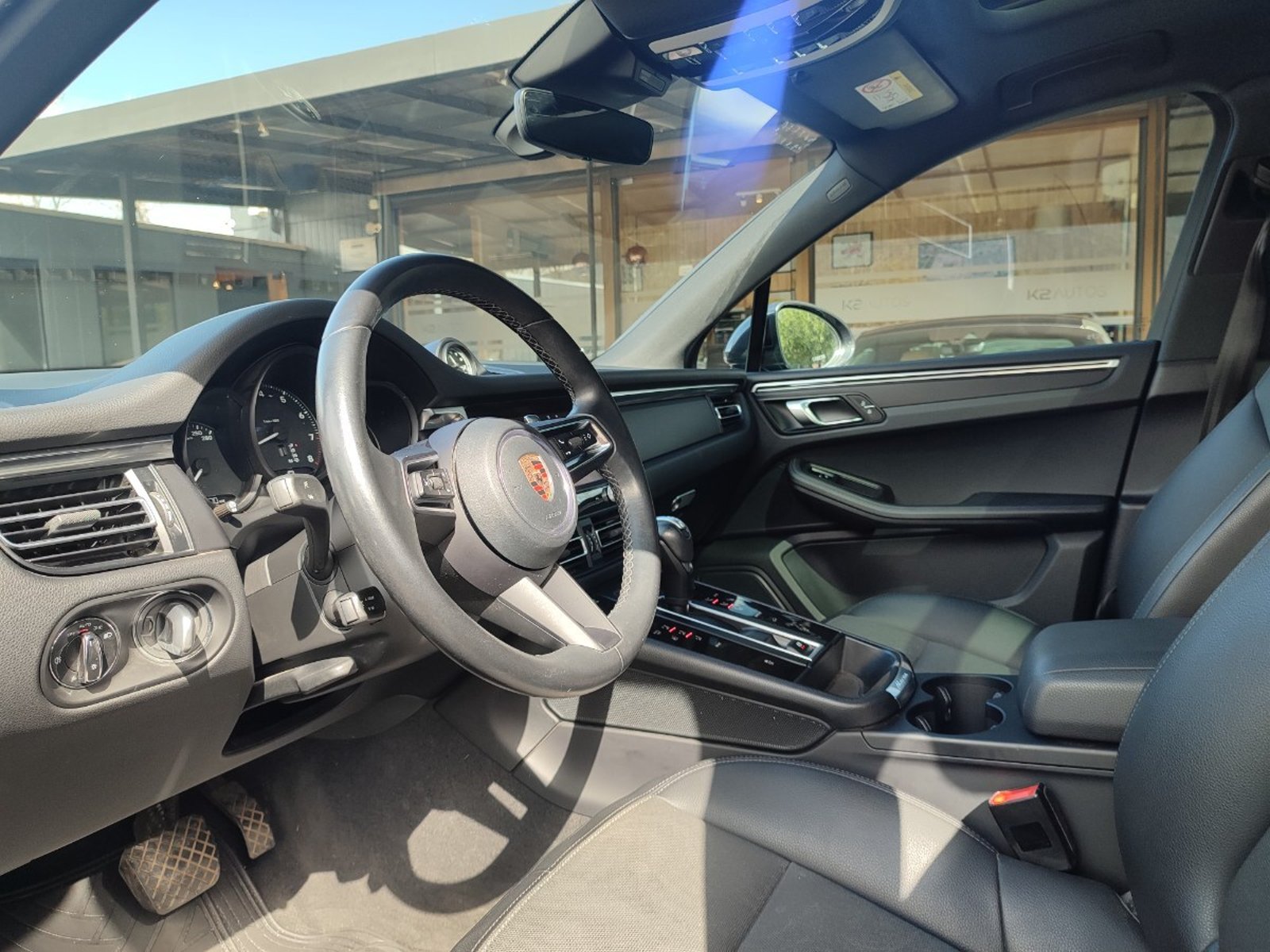 Porsche MACAN R4 III 4WD 2.0 2023 - Imagen 9 de 17