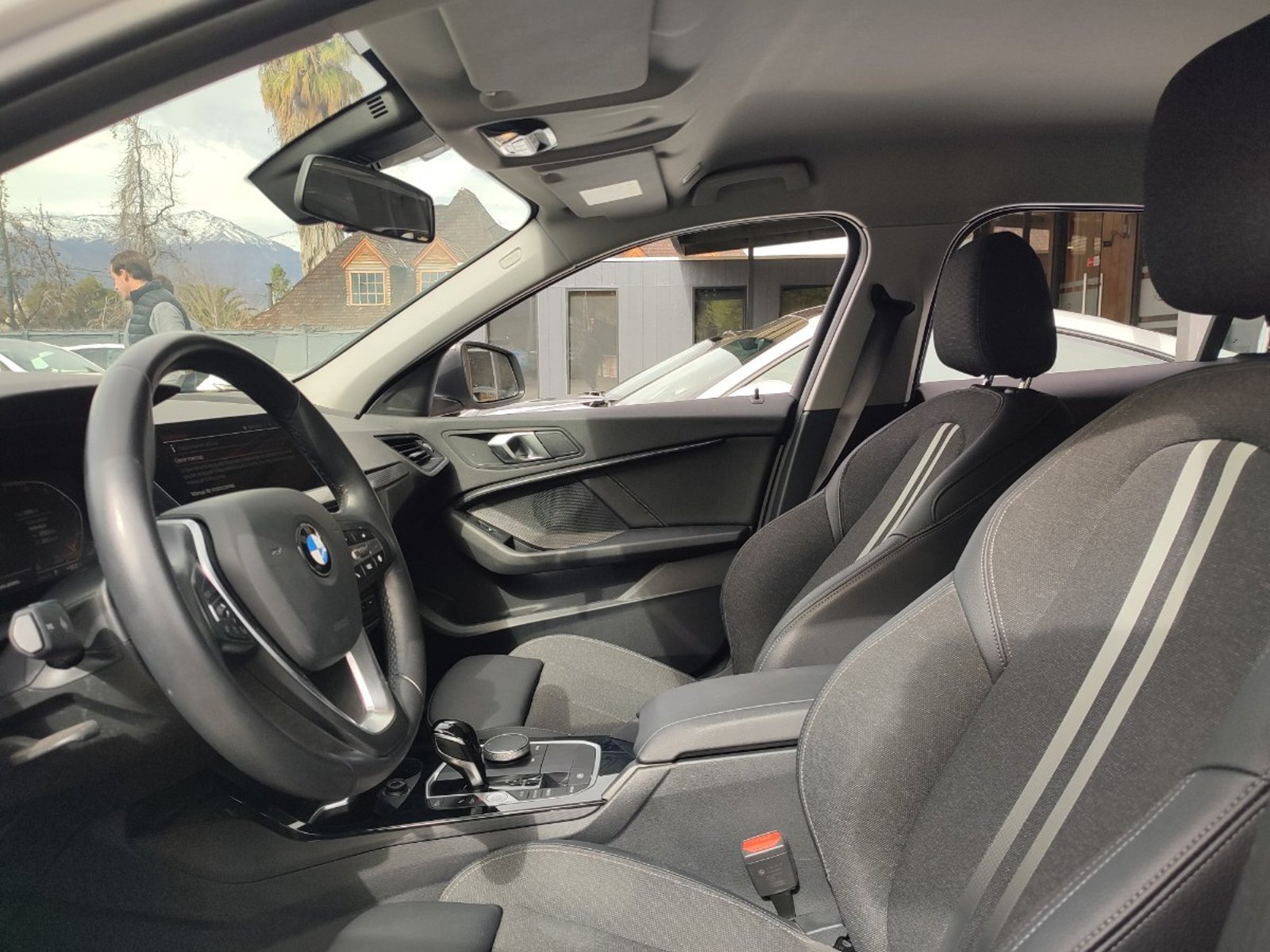BMW 118I 1.5 DYNAMIC AT 2024 - Imagen 11 de 17