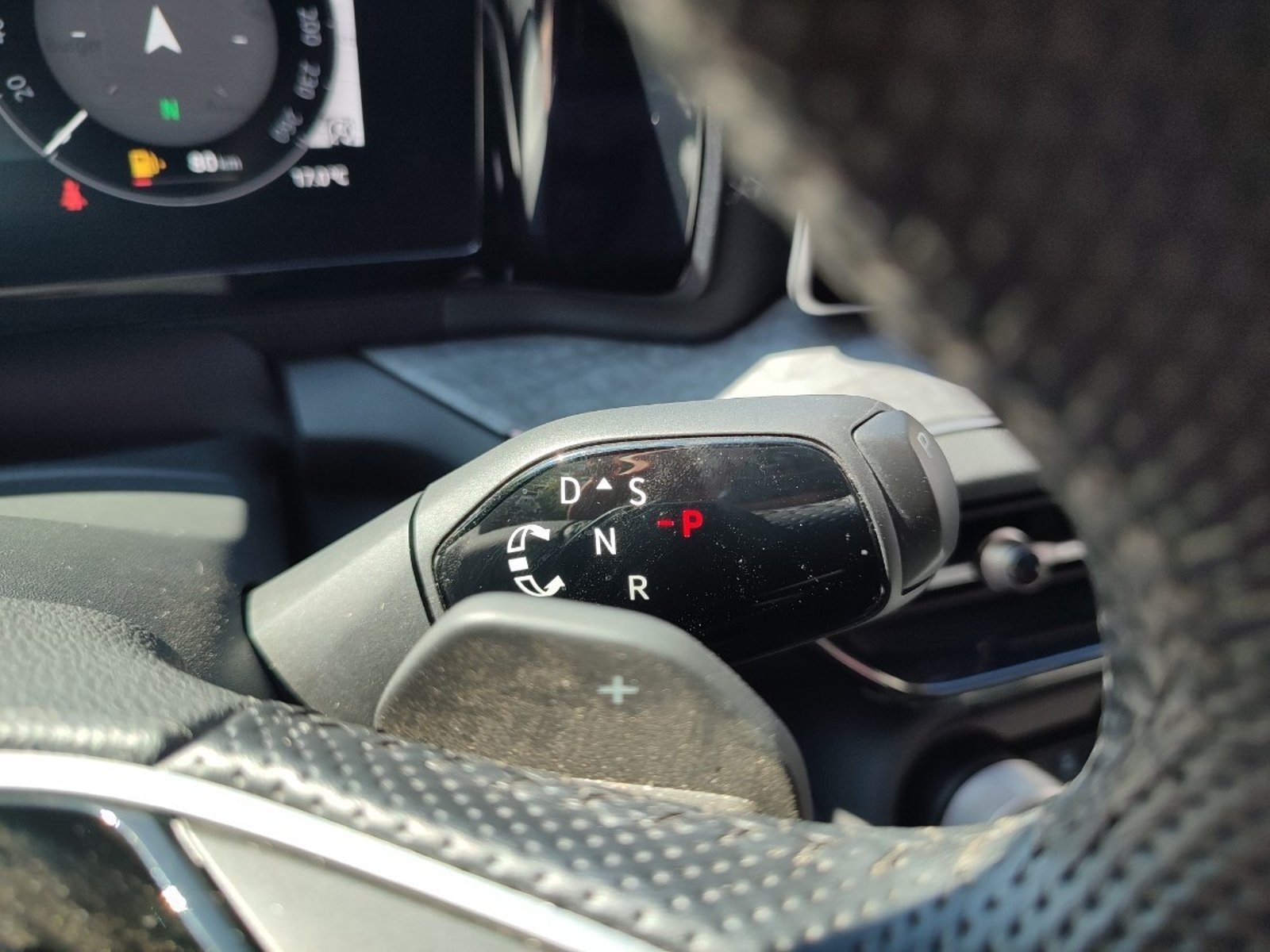 Skoda KODIAQ DESIGN 2.0 TSI 4X4 2025 - Imagen 15 de 17