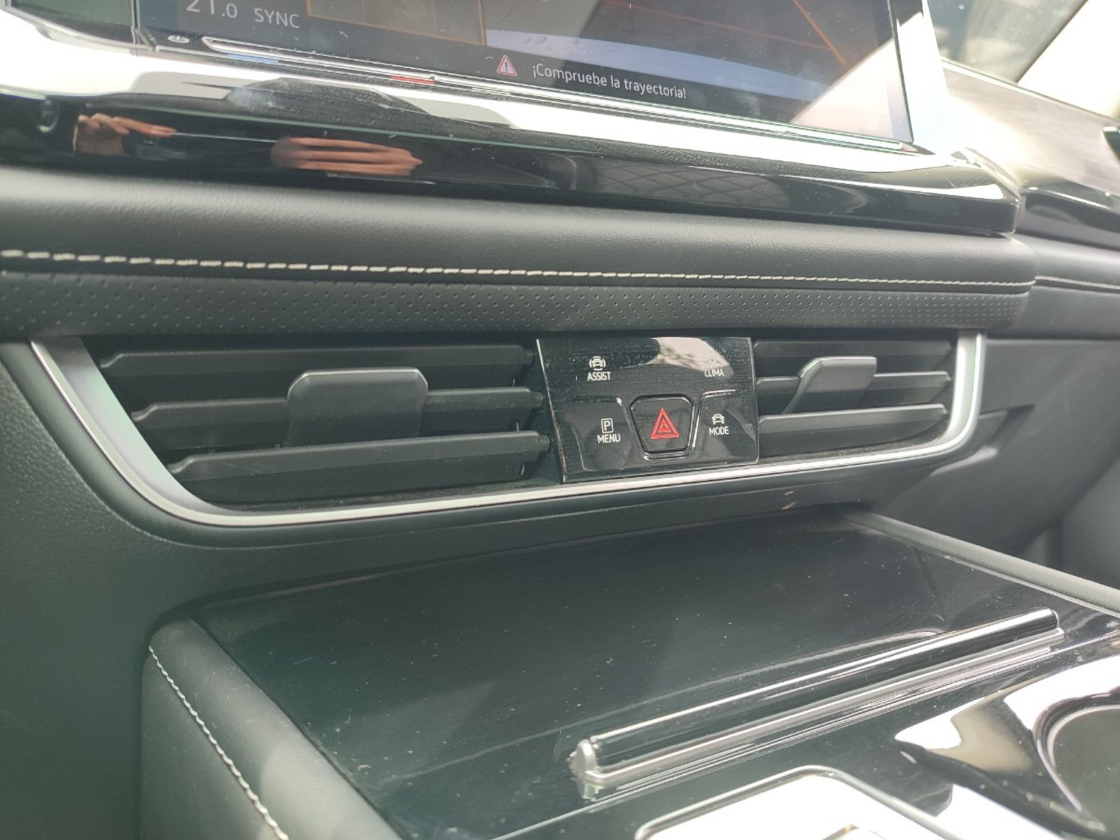 Volkswagen ATLAS LIMITED 2.0 TSI 4MOTION AT 2025 - Imagen 16 de 18