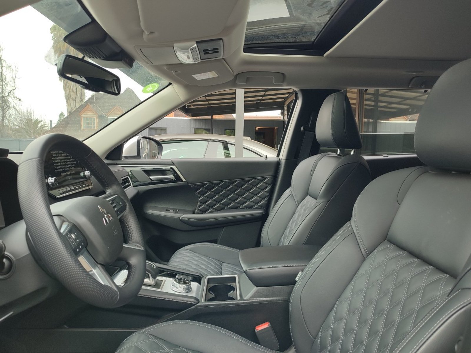 Mitsubishi OUTLANDER GLS LIMITED 2.4 PHEV 4X4 2026 - Imagen 13 de 19