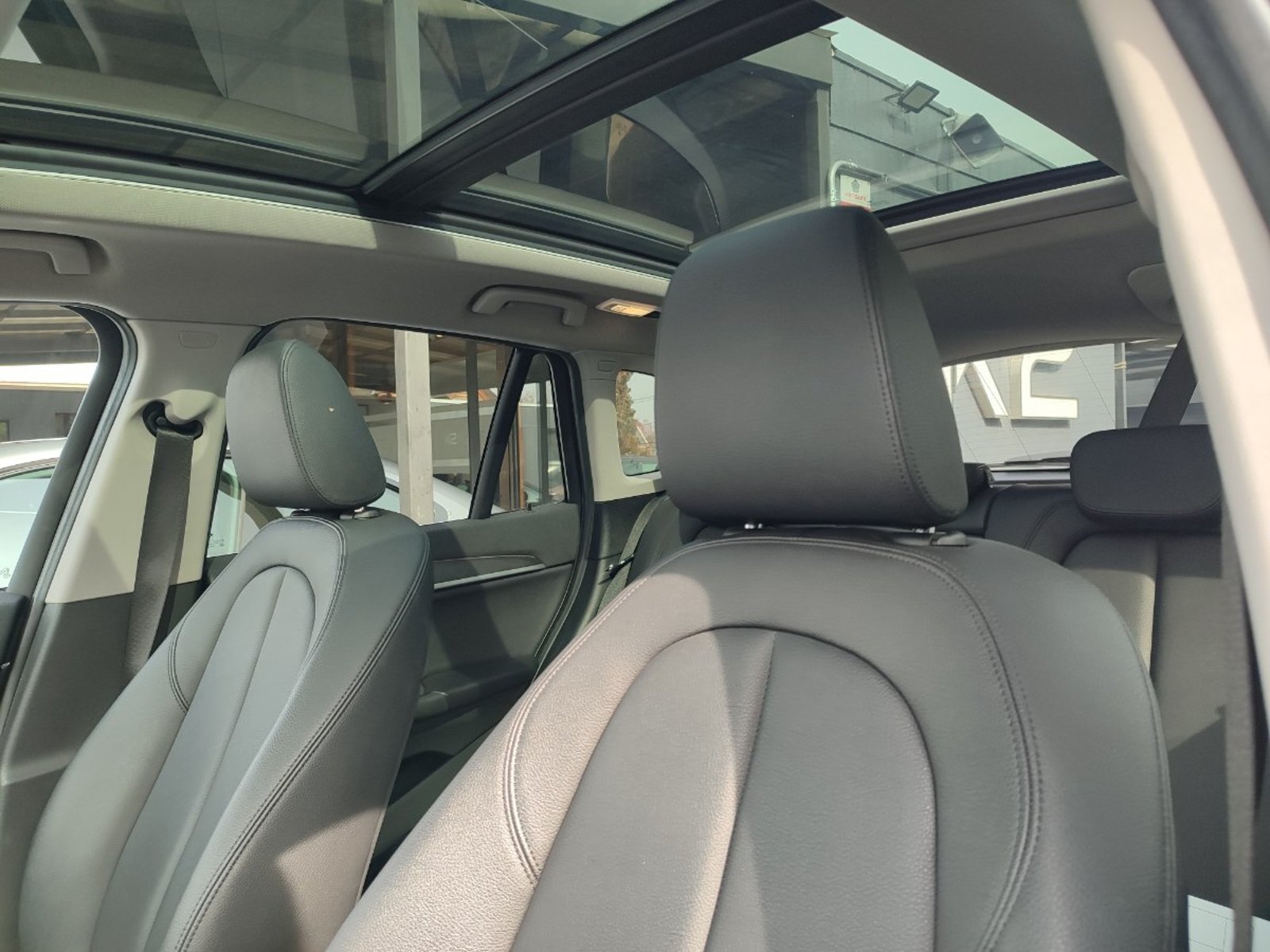 BMW X1 XDRIVE 20I XLINE 2.0 2020 - Imagen 13 de 18