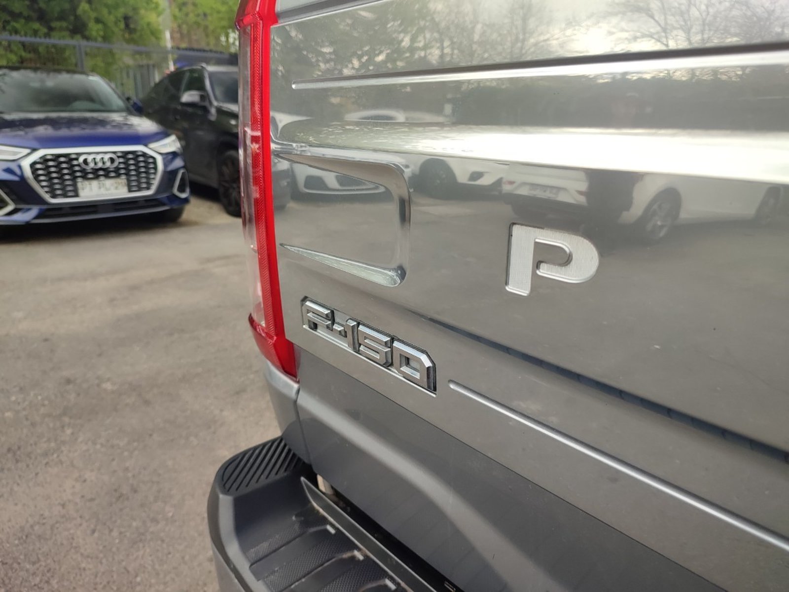 Ford F-150 PLATINUM HEV HYBRID 3.5 4WD 2024 - Imagen 9 de 18