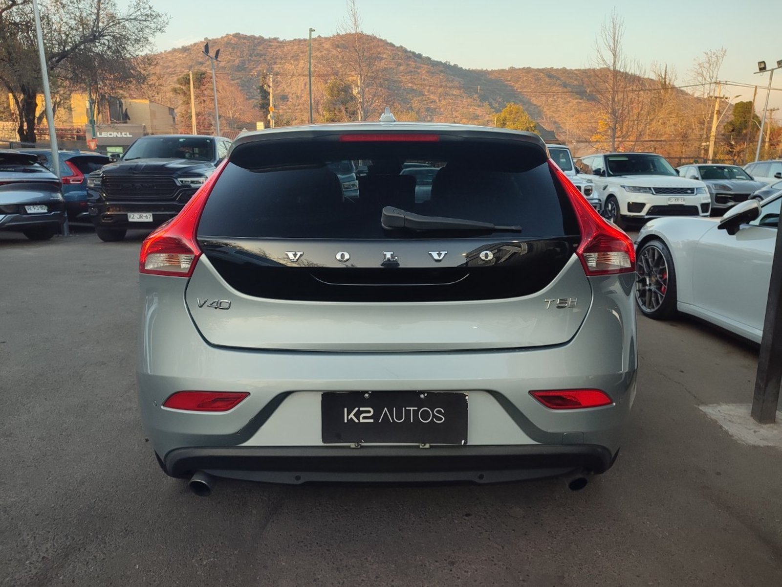 VOLVO V40 T5 2.0 INSCRIPTION AT 2019 - Imagen 7 de 17