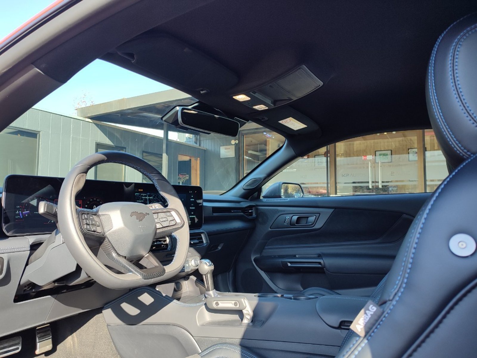 FORD MUSTANG DARK HORSE 5.0 2026 - Imagen 10 de 18