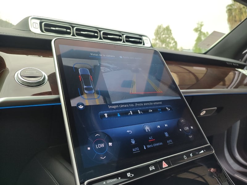 Mercedes-Benz S580 L 4.0 V8 4MATIC EQ BOOST 2025 - Imagen 16 de 19