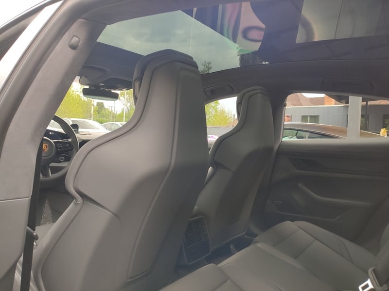 Porsche TAYCAN TURBO 4WD 2021 - Imagen 12 de 18