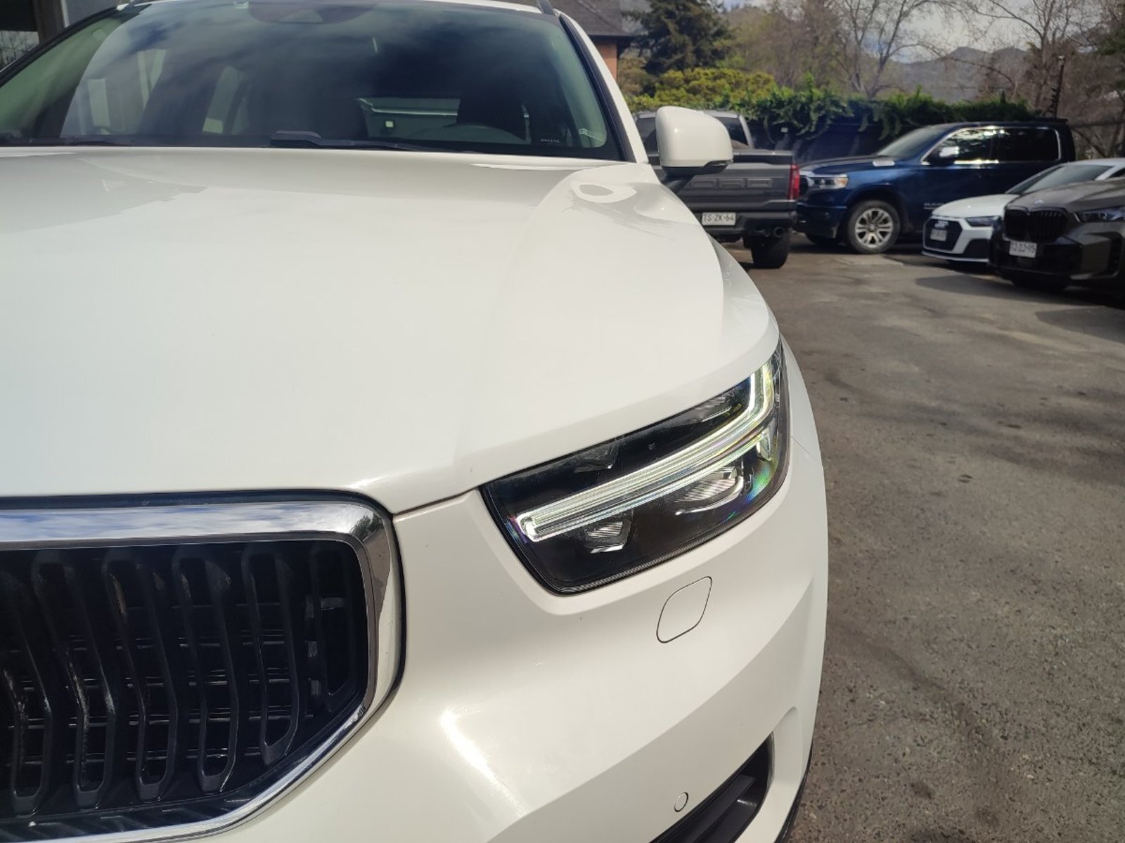Volvo XC40 T4 KINECT 2.0 AT 2020 - Foto 3 de 17