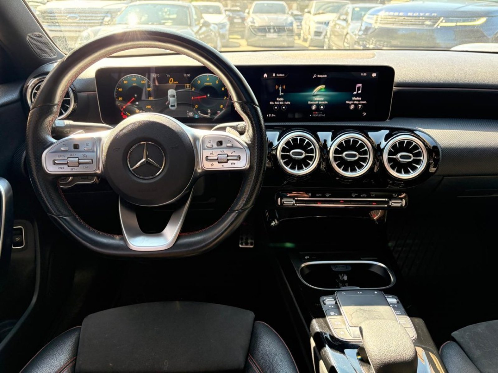 Mercedes-Benz A250 SEDAN AMG LINE 2.0T 2021 - Imagen 9 de 15