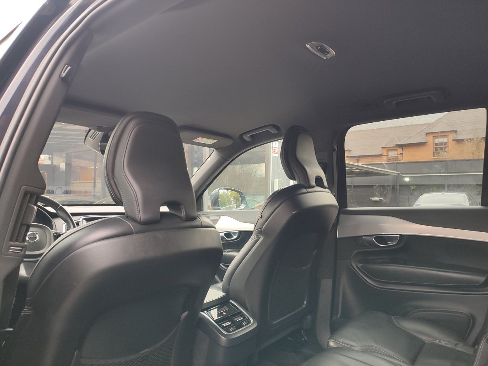 Volvo XC90 D5 MOMENTUM 2.0 4WD 2019 - Imagen 10 de 18