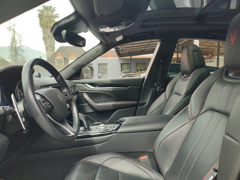 Maserati LEVANTE GRANSPORT 3.0 Q4 AT 2021 - Imagen 12 de 18