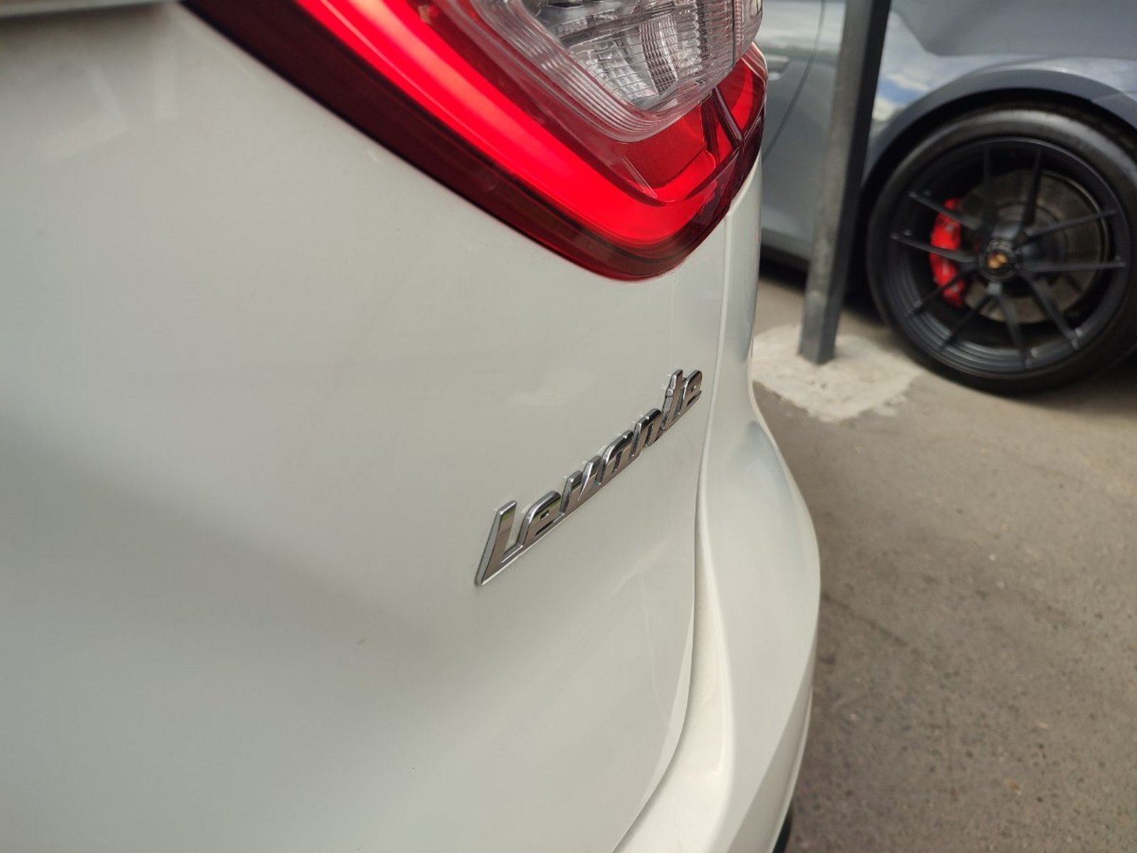 Maserati LEVANTE GRANSPORT 3.0 Q4 AT 2021 - Imagen 9 de 18
