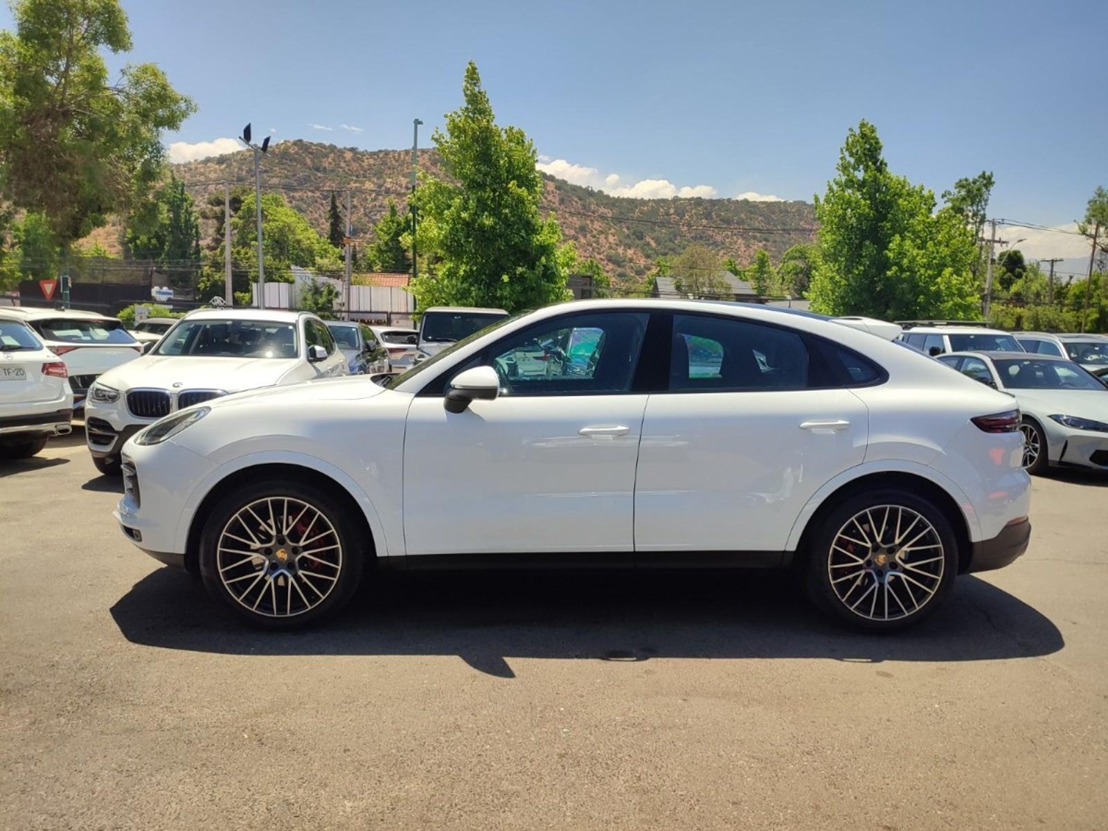 Porsche CAYENNE COUPE E3 3.0T V6 AWD 2022 - Foto 4 de 18