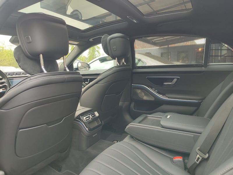 Mercedes-Benz S580 L 4.0 V8 4MATIC EQ BOOST 2025 - Imagen 13 de 19