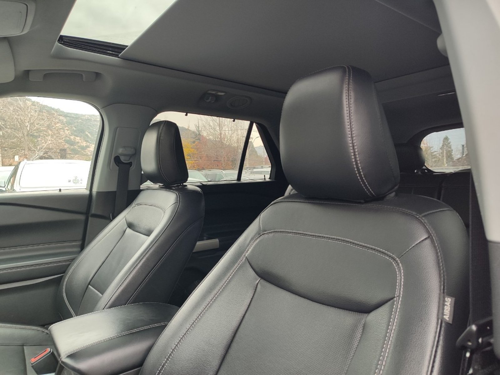 FORD EXPLORER LIMITED 2.3 4X2 2023 - Imagen 12 de 17