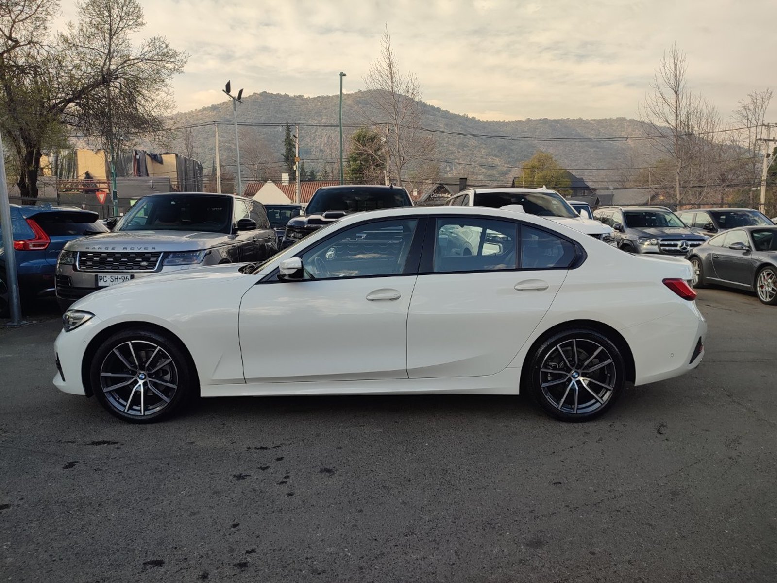 BMW 320D SPORT SEDAN 2.0 AT 2021 - Foto 5 de 17