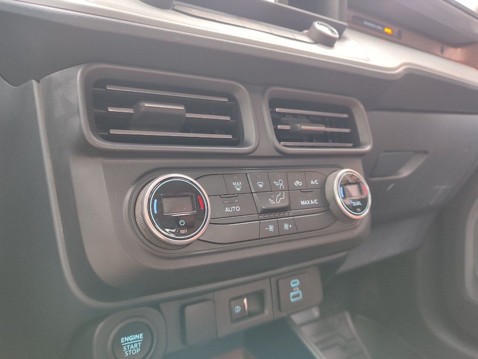 Ford MAVERICK LARIAT 4X4 2.0 2022 - Imagen 15 de 17