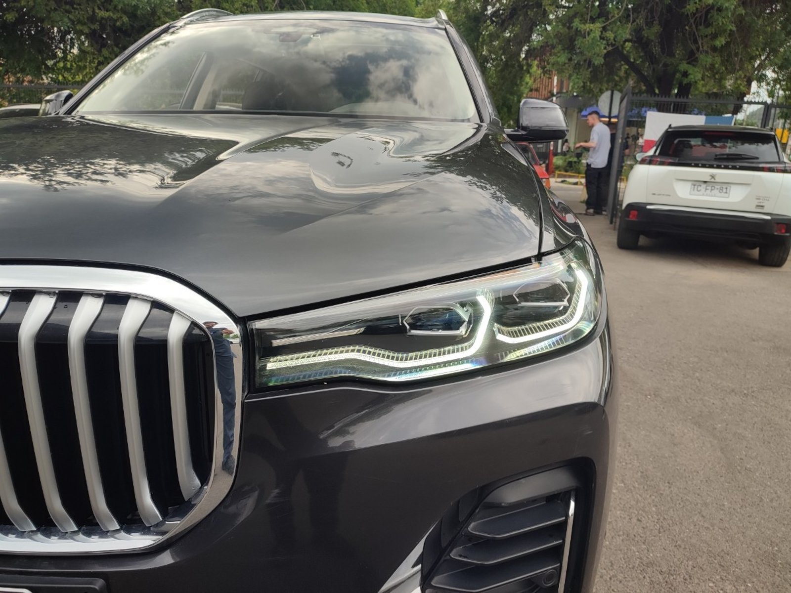 BMW X7 XDRIVE 40I PURE EXCELLENCE 3.0 4WD 2022 - Foto 3 de 19