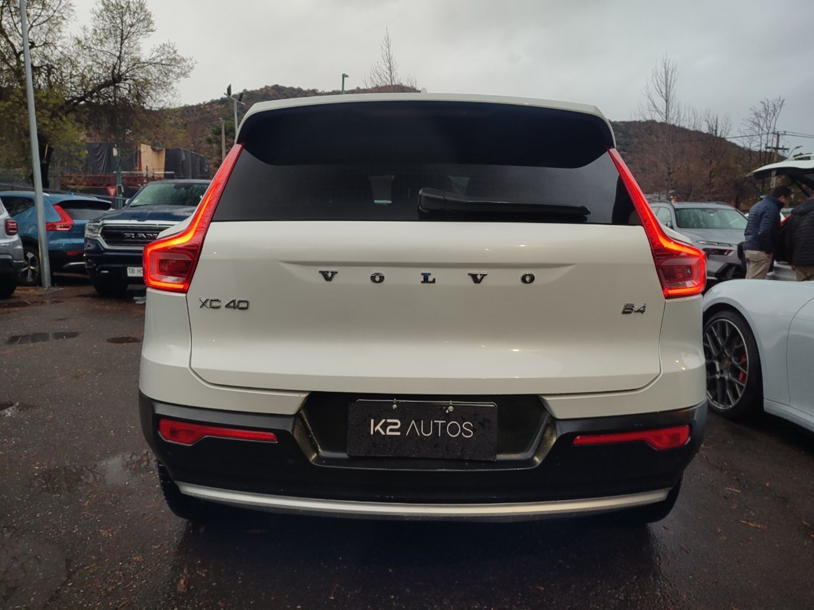 Volvo XC40 B4 PLUS 2.0 MHEV 2024 - Imagen 7 de 17