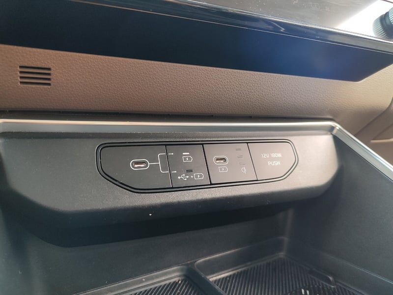 Kia CARNIVAL EX 2.2 8AT 2025 - Imagen 19 de 20