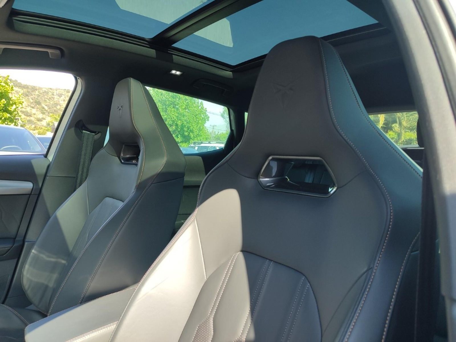 CUPRA FORMENTOR VZ 2.0 TSI DSG 2023 - Imagen 16 de 17