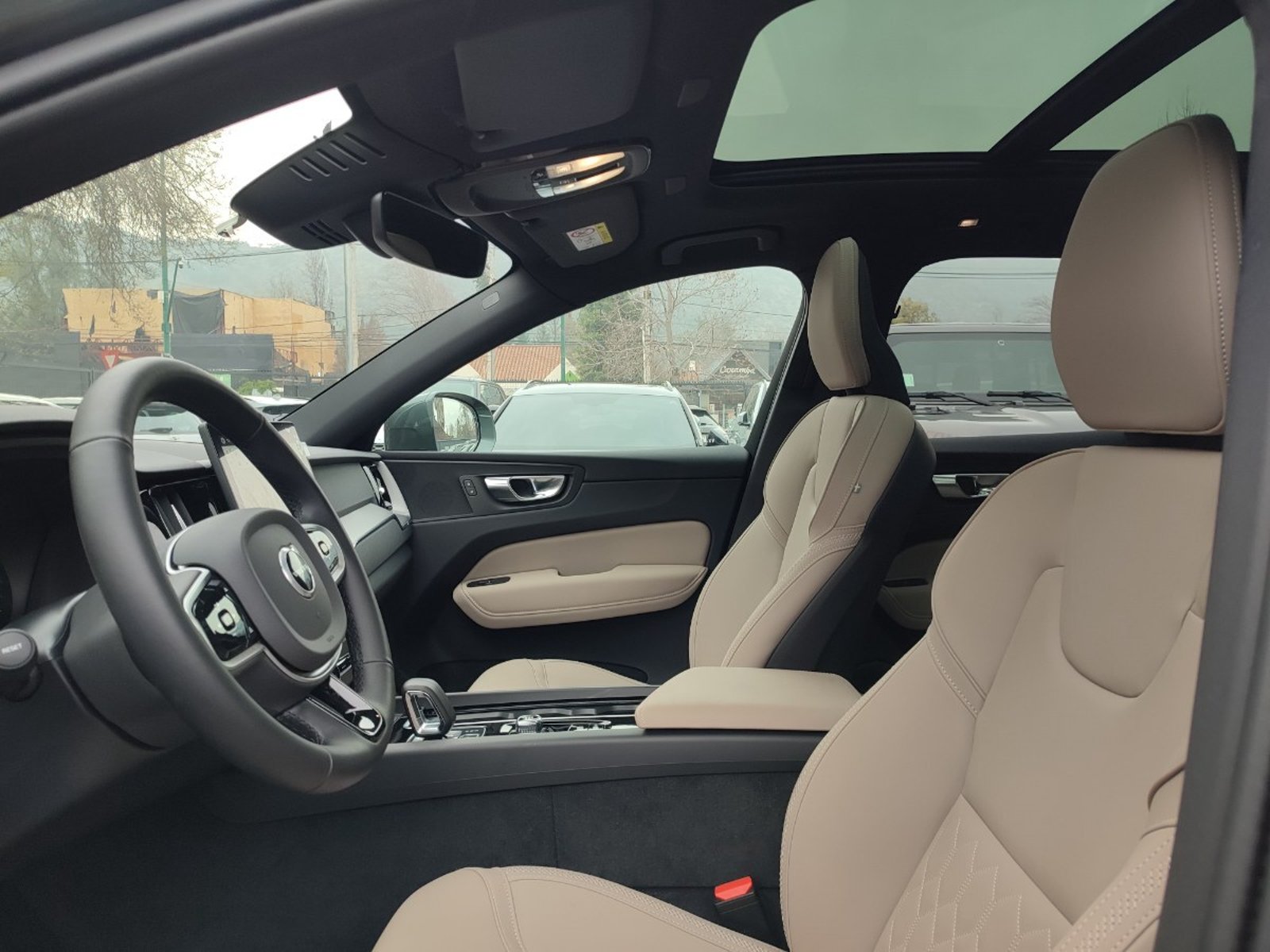 Volvo XC60 T8 CORE 2.0 4WD 2026 - Imagen 12 de 18